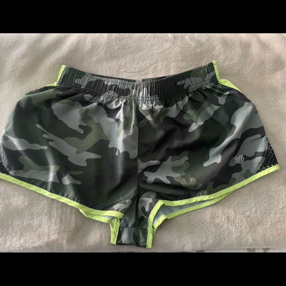 Camo print And neon exercise shorts